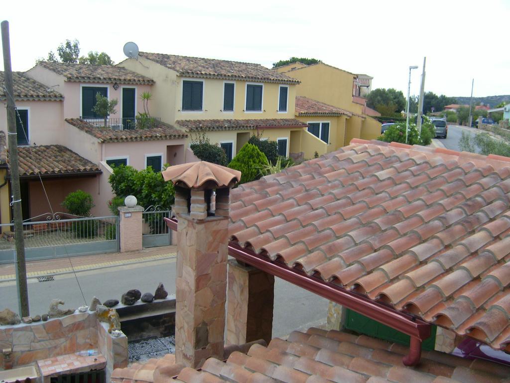 Casa di Rosa Apartment Chia Bagian luar foto