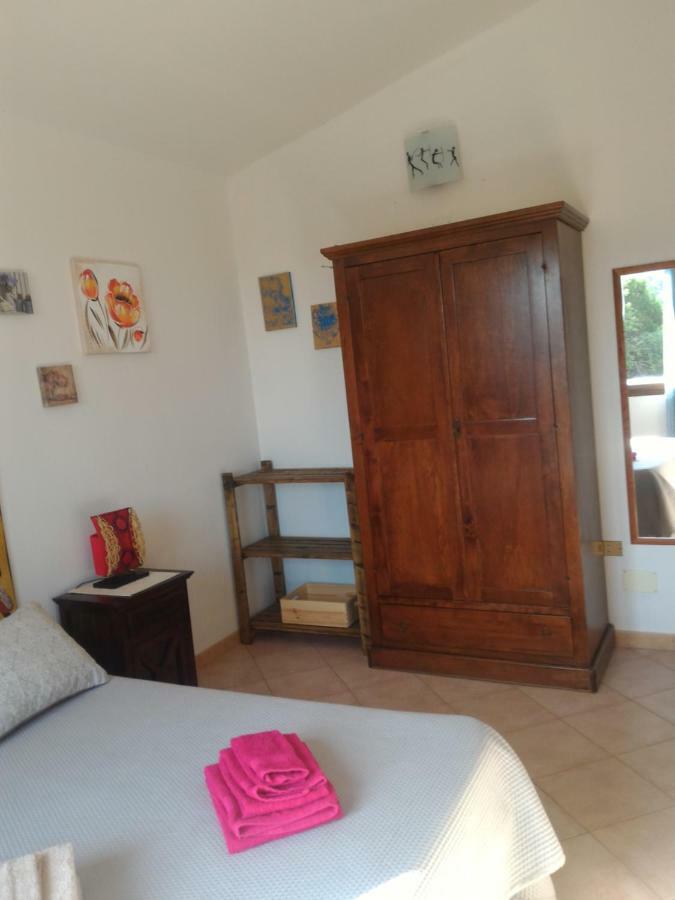 Casa di Rosa Apartment Chia Bagian luar foto