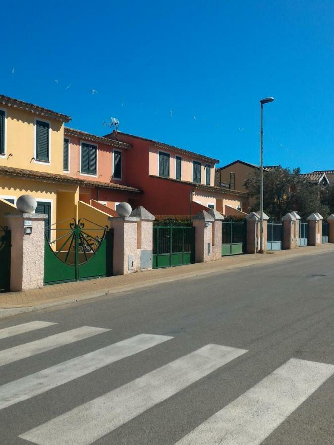 Casa di Rosa Apartment Chia Bagian luar foto